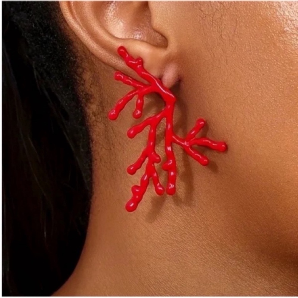 New! Red Coral Statement Earrings (1076) NWOT